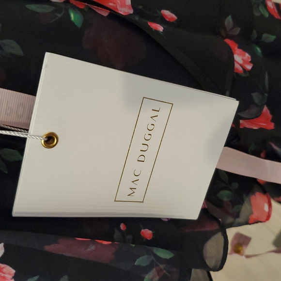 Mac Duggal Black/ Pink high low Floral tiered  Gown Size 2 new with tag - Picture 6 of 12